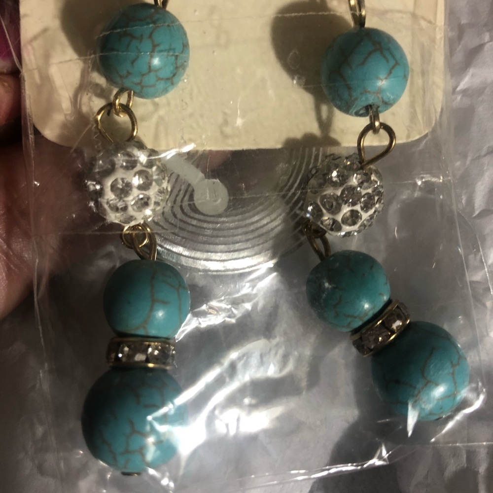 New turquoise and crystal beaded earrings